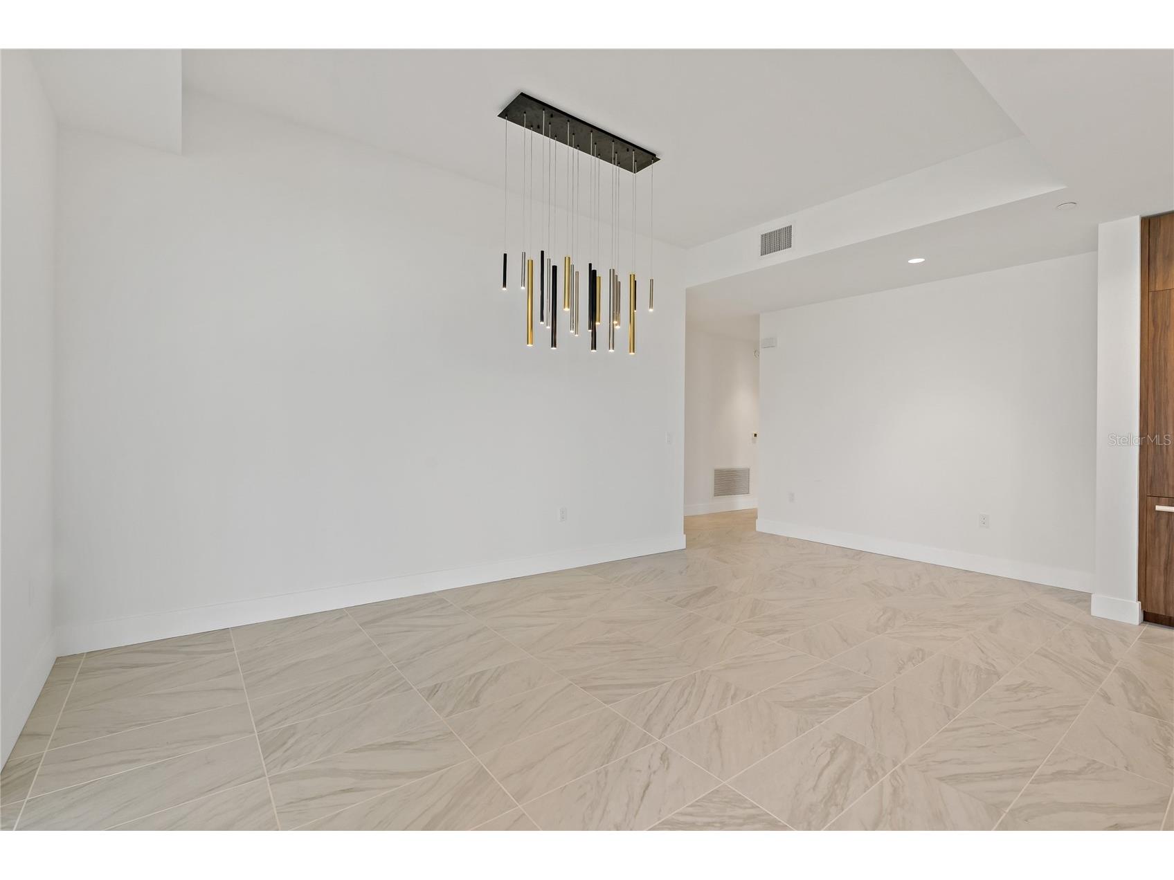 777 3rd Avenue N #803 Saint Petersburg FL 33701 TB8472527 image26