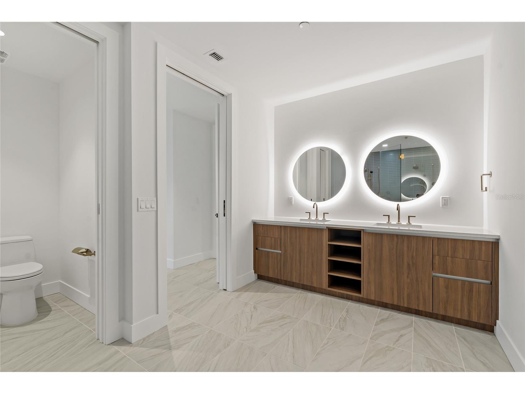 777 3rd Avenue N #803 Saint Petersburg FL 33701 TB8472527 image29