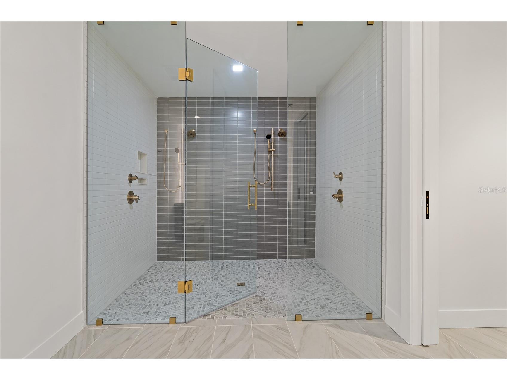 777 3rd Avenue N #803 Saint Petersburg FL 33701 TB8472527 image30