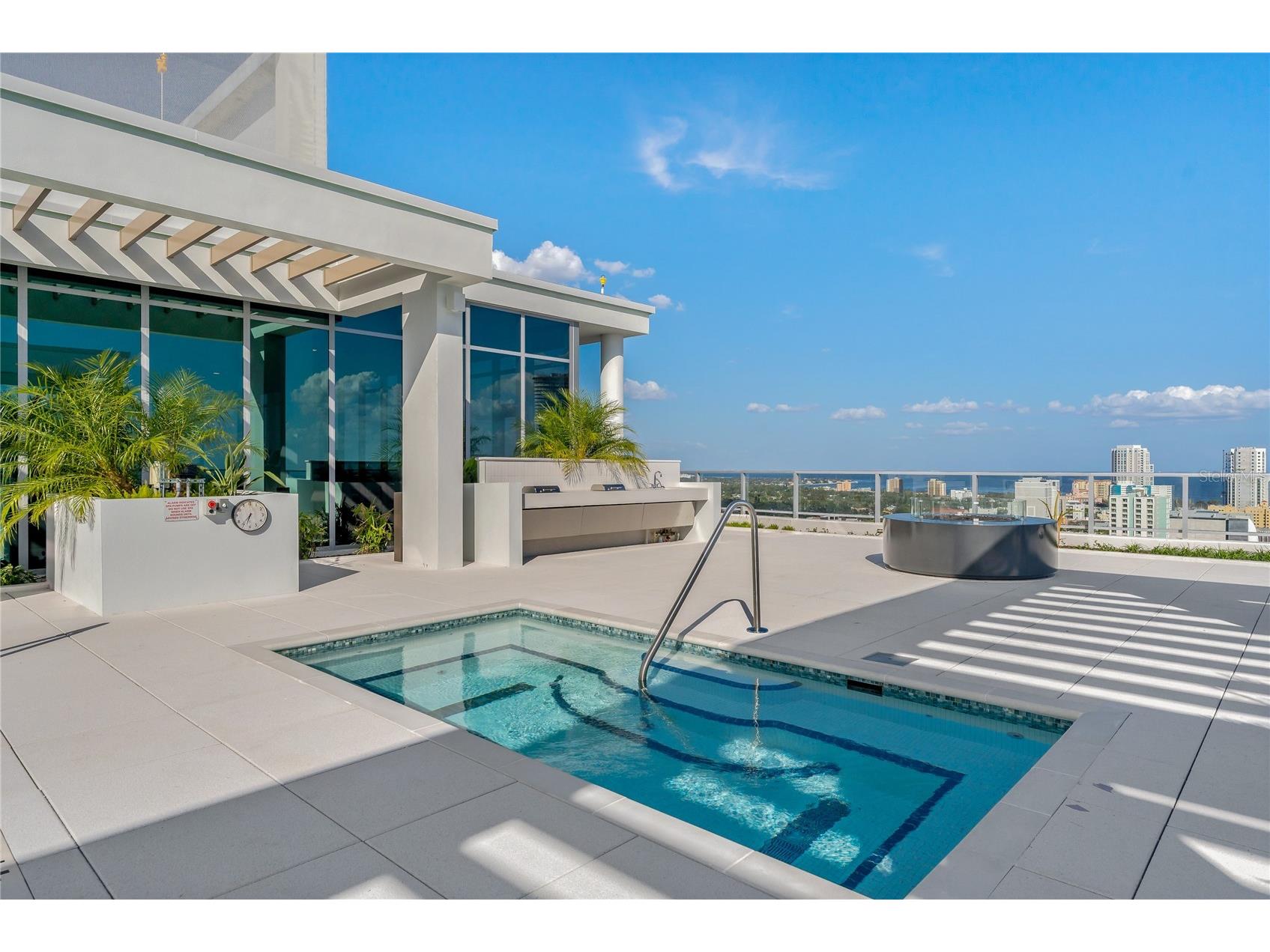 777 3rd Avenue N #803 Saint Petersburg FL 33701 TB8472527 image41