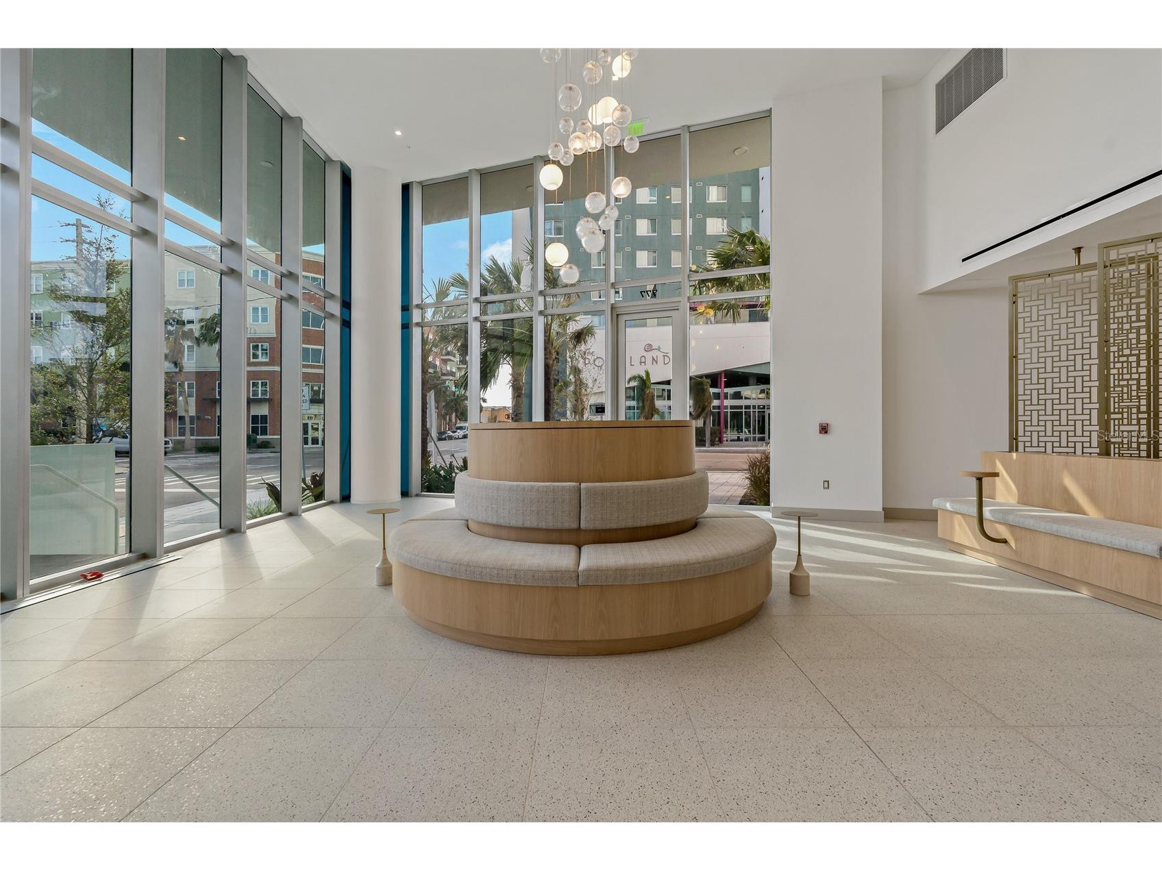 777 3rd Avenue N #803 Saint Petersburg FL 33701 TB8472527 image47