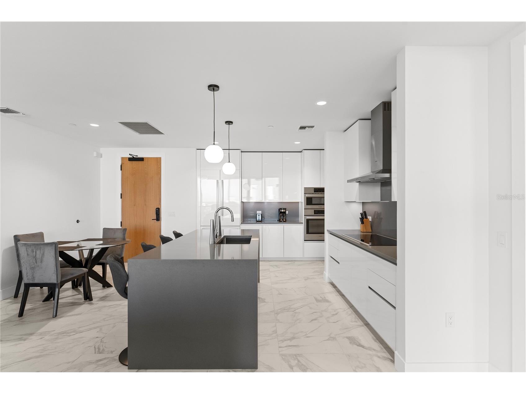 777 3rd Avenue N #804 Saint Petersburg FL 33701 TB8471090 image12