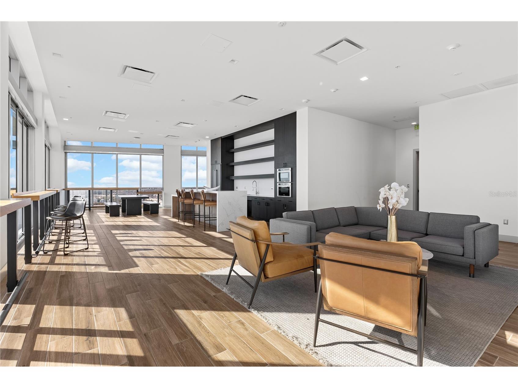 777 3rd Avenue N #804 Saint Petersburg FL 33701 TB8471090 image32