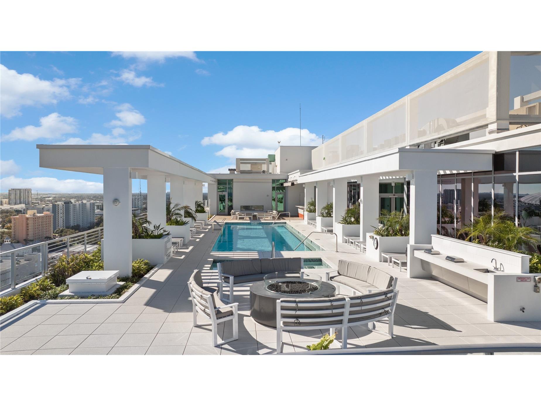 777 3rd Avenue N #804 Saint Petersburg FL 33701 TB8471090 image38