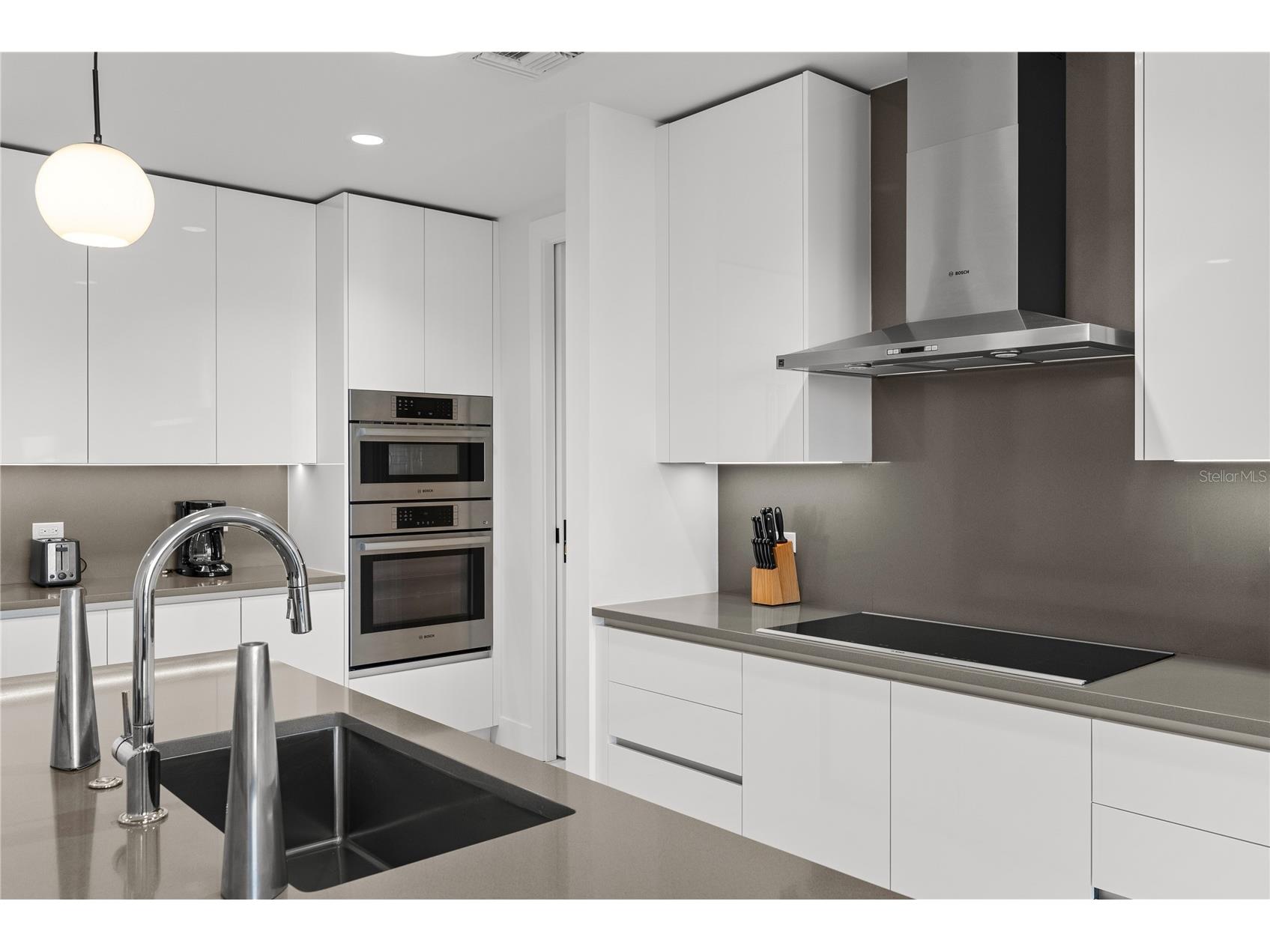 777 3rd Avenue N #804 Saint Petersburg FL 33701 TB8471090 image8