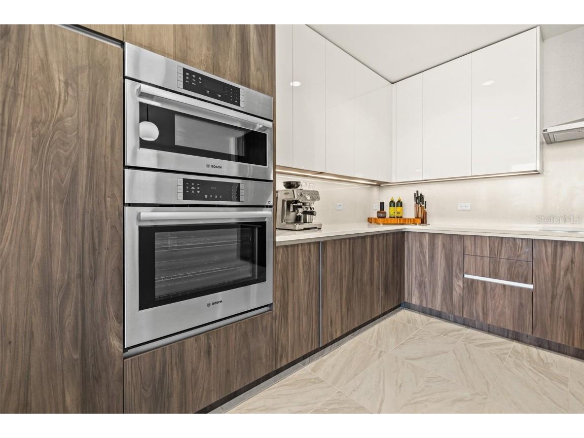 777 3rd Avenue N #806 Saint Petersburg FL 33701 TB8404616 image12