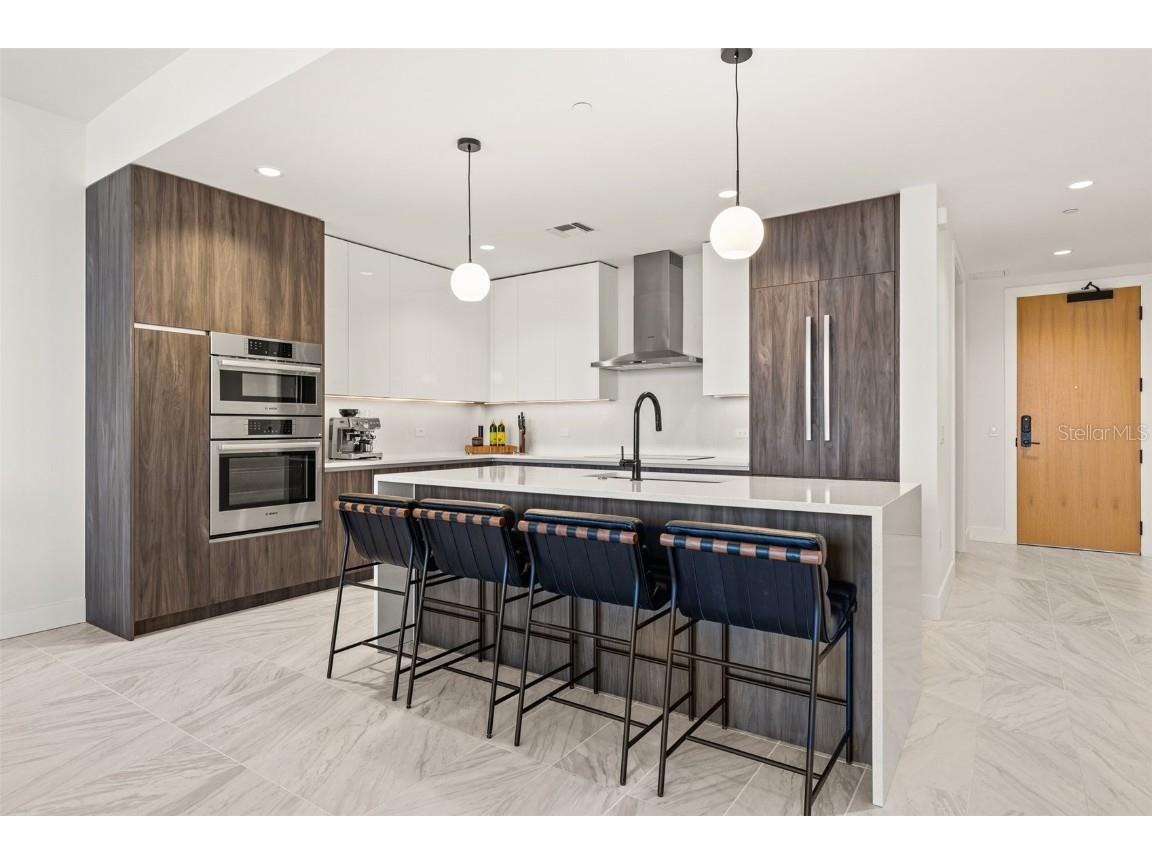 777 3rd Avenue N #806 Saint Petersburg FL 33701 TB8404616 image13