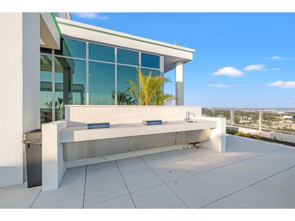 777 3rd Avenue N #806 Saint Petersburg FL 33701 TB8404616 image44