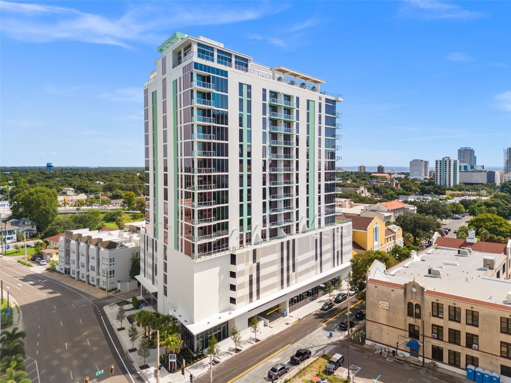 777 3rd Avenue N #806 Saint Petersburg FL 33701 TB8404616 image59