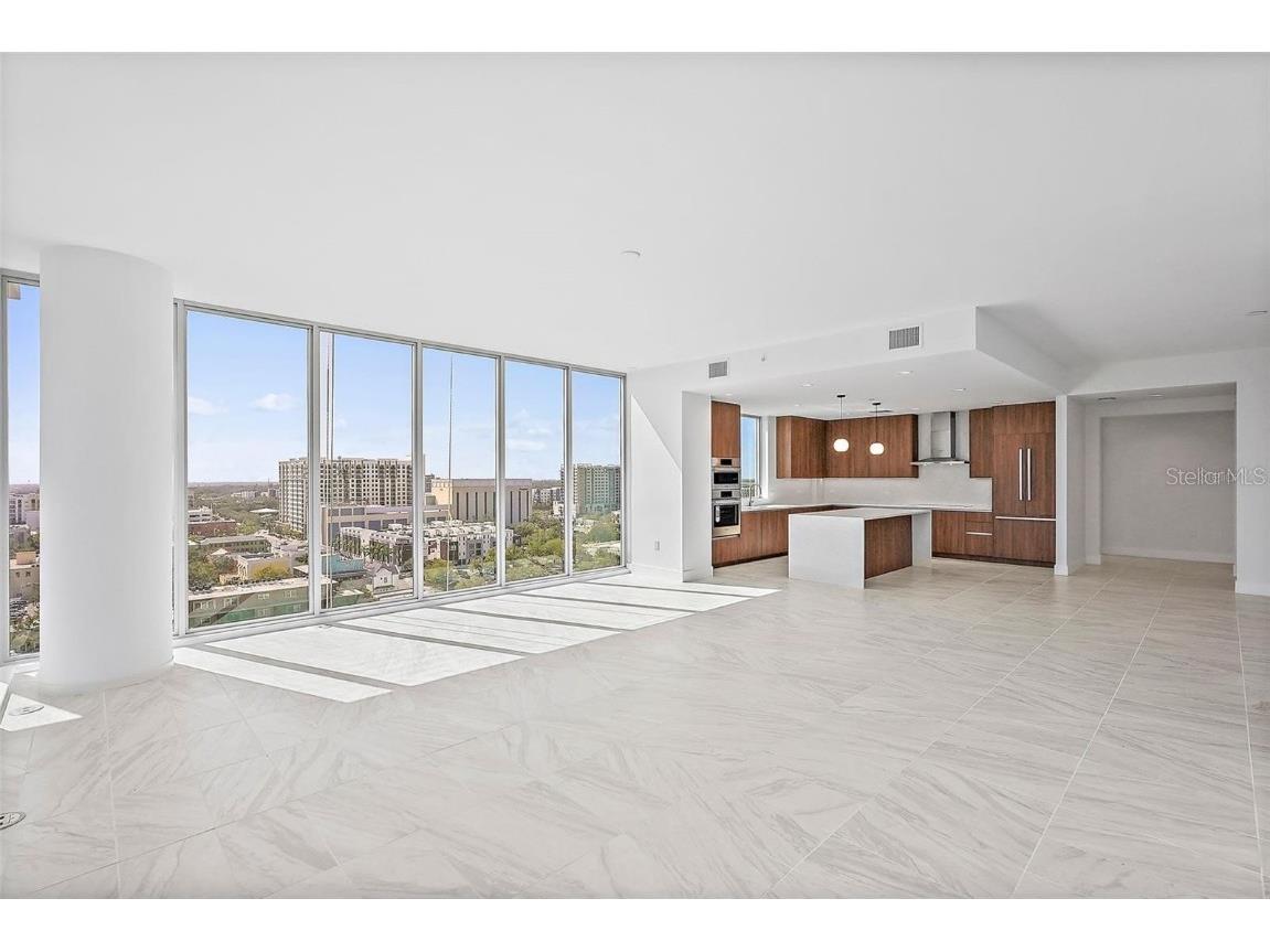 777 3rd Avenue N #905 Saint Petersburg FL 33701 TB8388358 image5