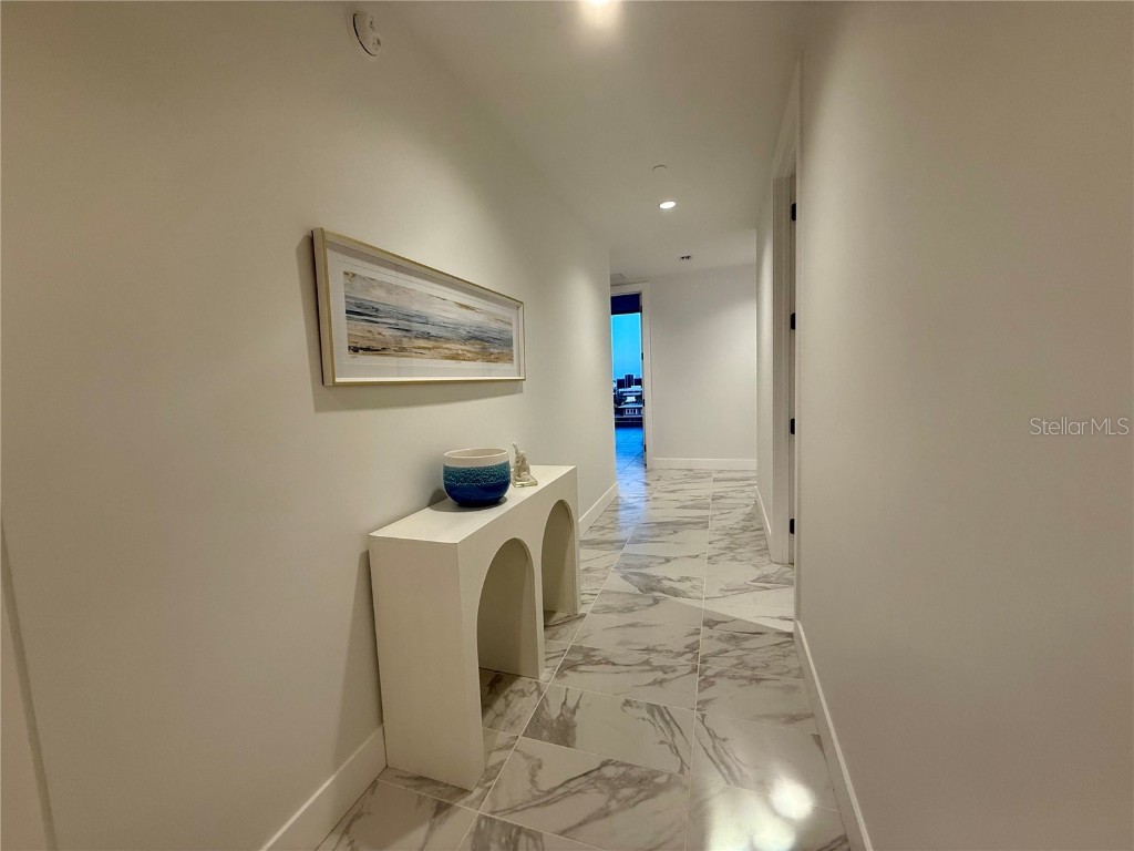 777 3rd Avenue N #908 Saint Petersburg FL 33701 U8252597 image3