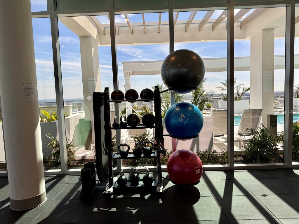 777 3rd Avenue N #908 Saint Petersburg FL 33701 U8252597 image59