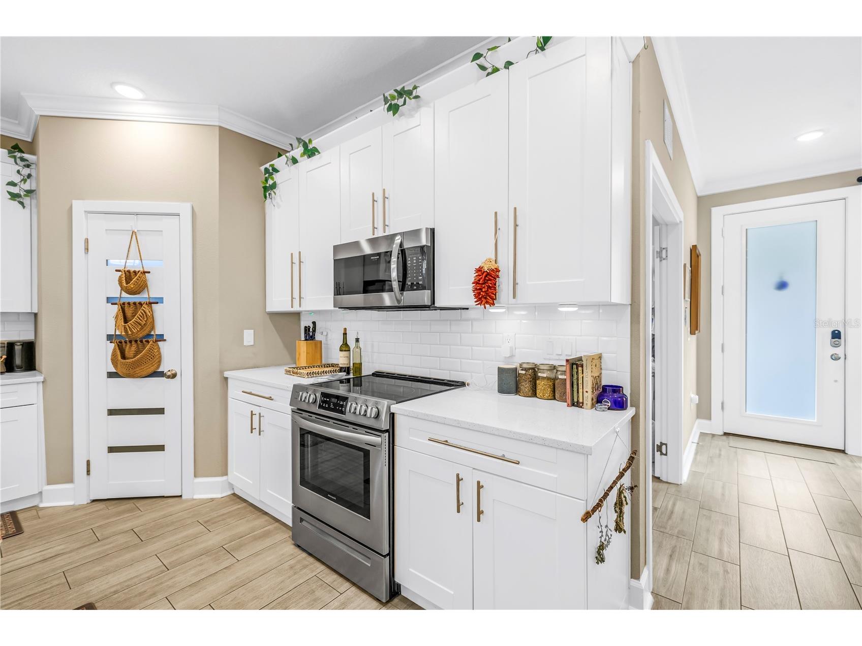 777 52nd Avenue N Saint Petersburg FL 33703 TB8526791 image11