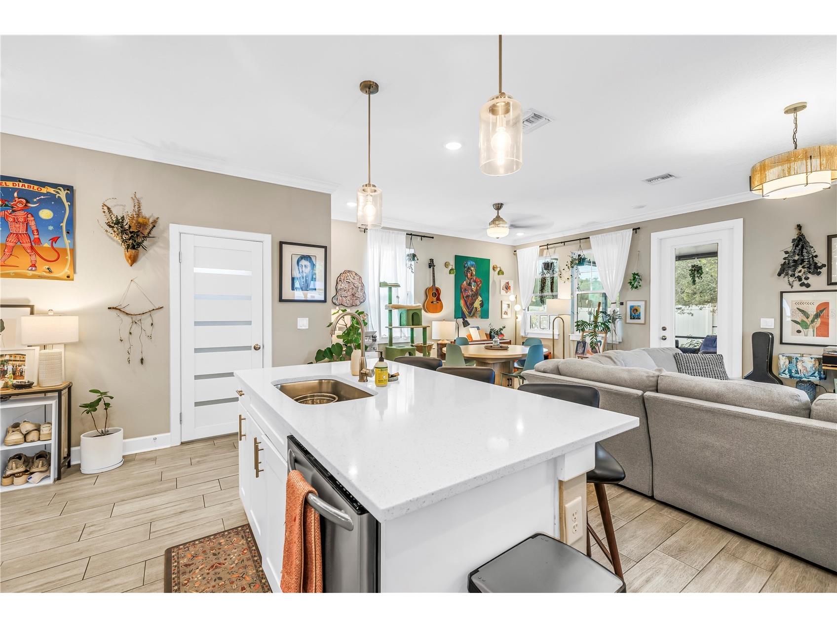 777 52nd Avenue N Saint Petersburg FL 33703 TB8526791 image12