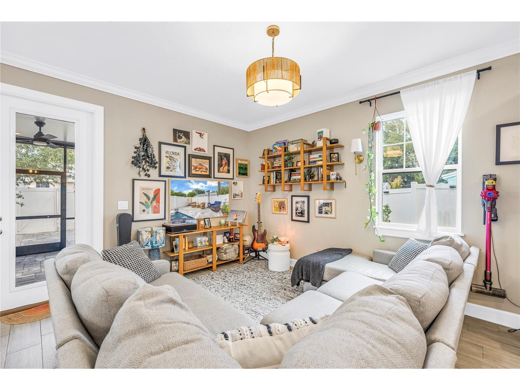 777 52nd Avenue N Saint Petersburg FL 33703 TB8526791 image21