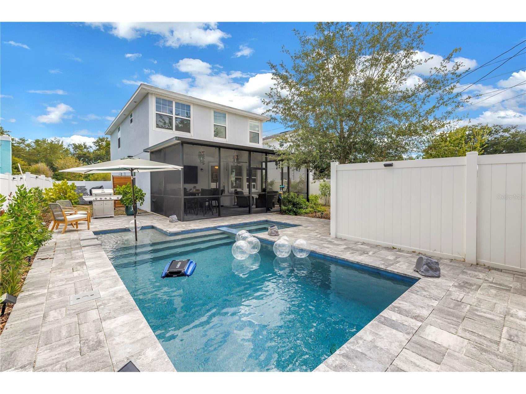 777 52nd Avenue N Saint Petersburg FL 33703 TB8526791 image41