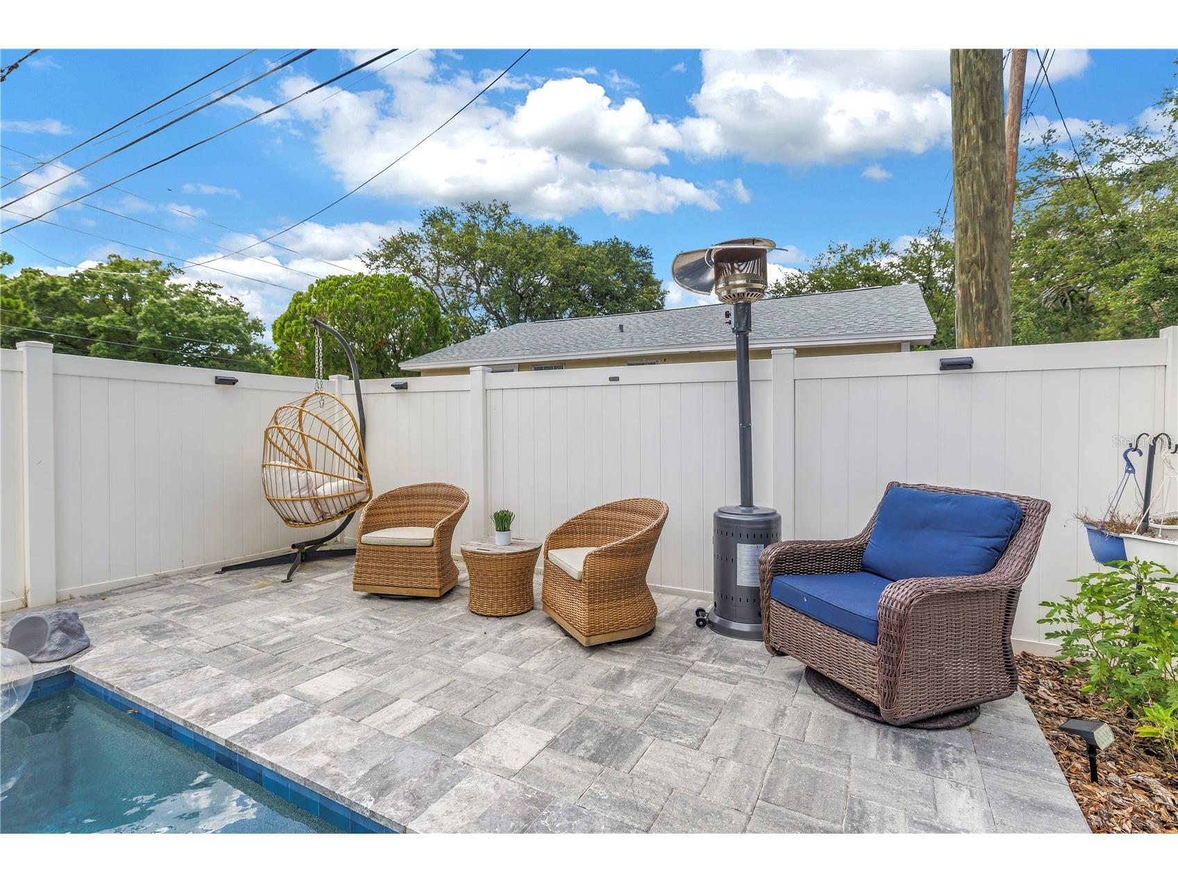 777 52nd Avenue N Saint Petersburg FL 33703 TB8526791 image42