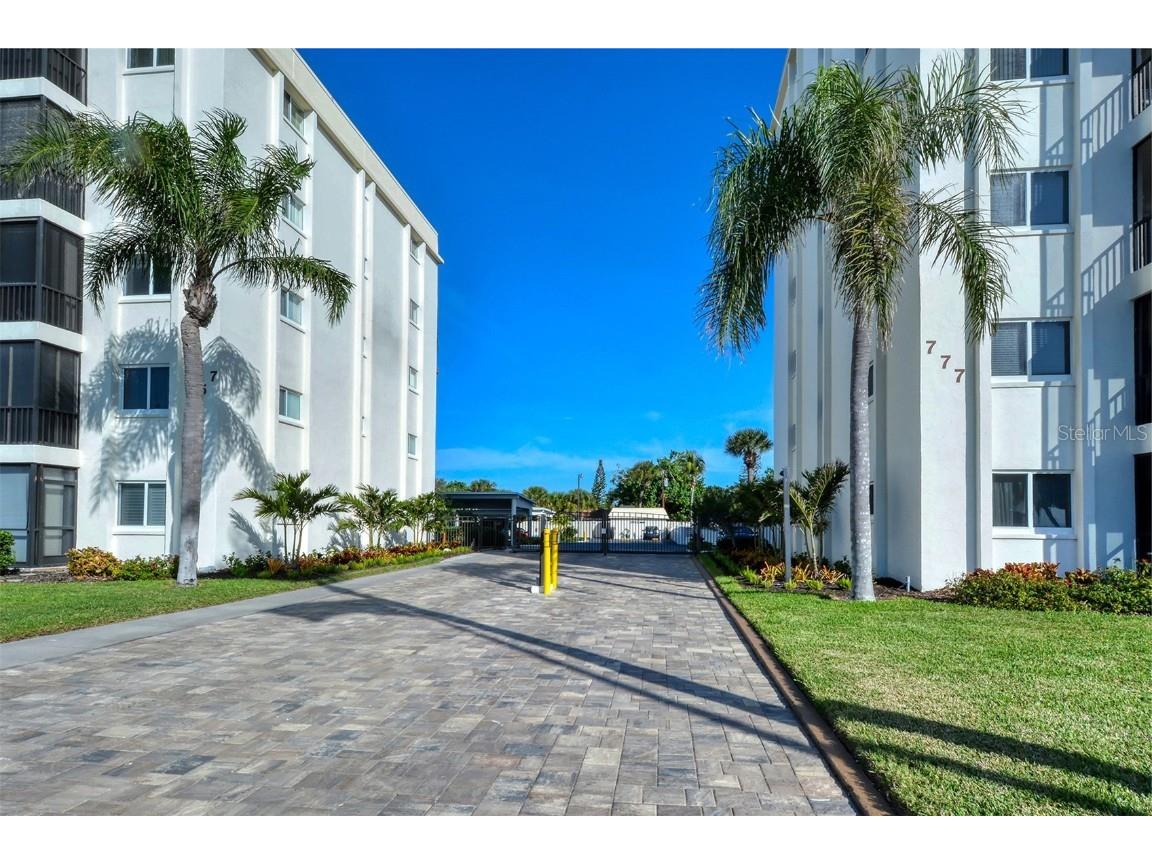 777 Beach Road #1B Sarasota FL 34242 - SIESTA KEY BEACH A4649455 image37