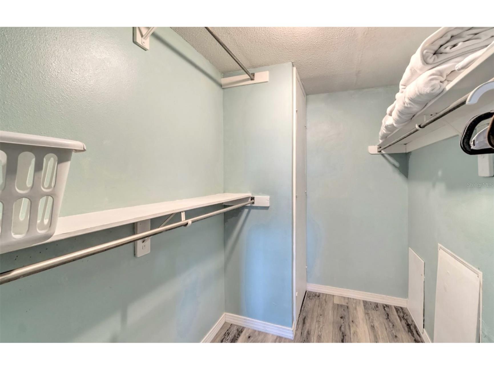 777 Beach Road #1E Sarasota FL 34242 A4670832 image10