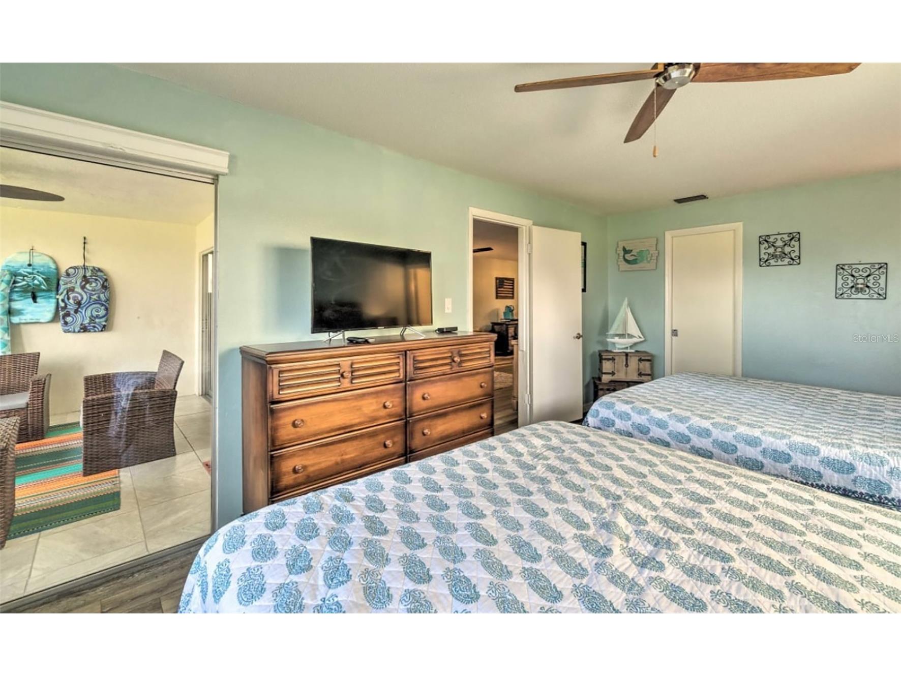 777 Beach Road #1E Sarasota FL 34242 A4670832 image11