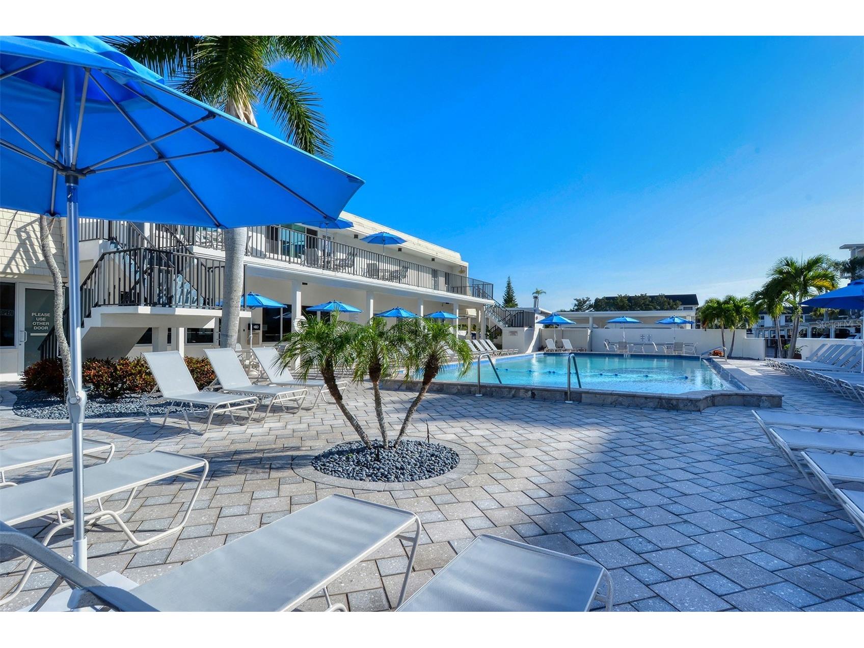 777 Beach Road #1E Sarasota FL 34242 A4670832 image26