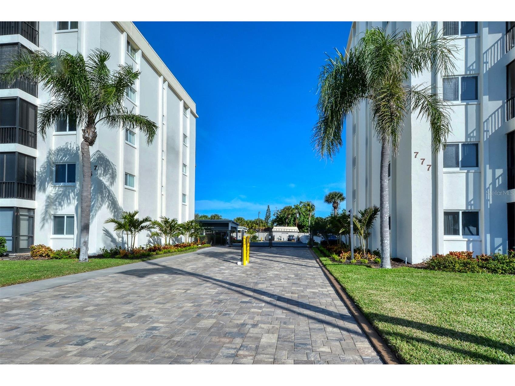 777 Beach Road #1E Sarasota FL 34242 A4670832 image34