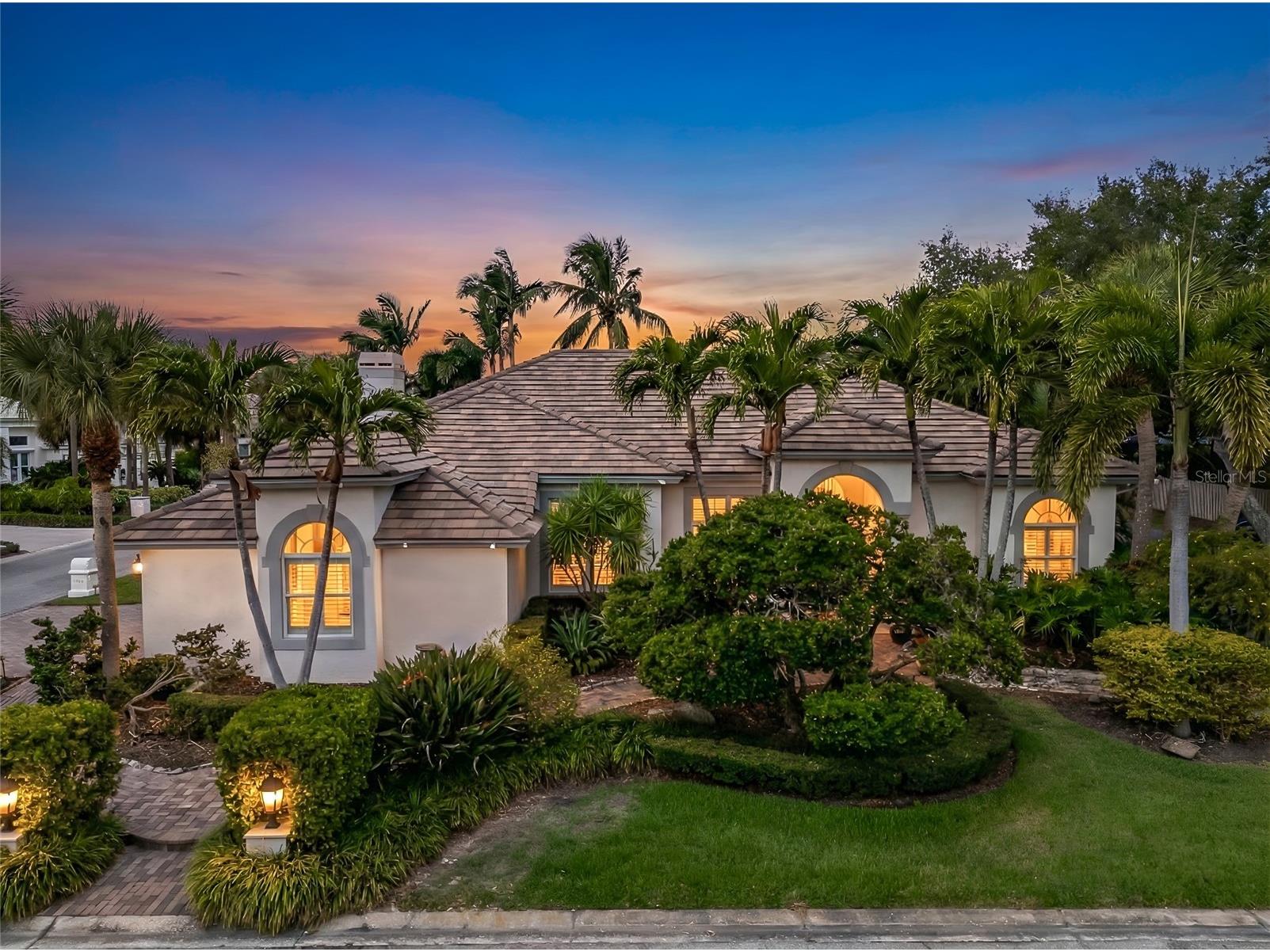 777 Cattail Court NE Saint Petersburg FL 33703 TB8432825 image1
