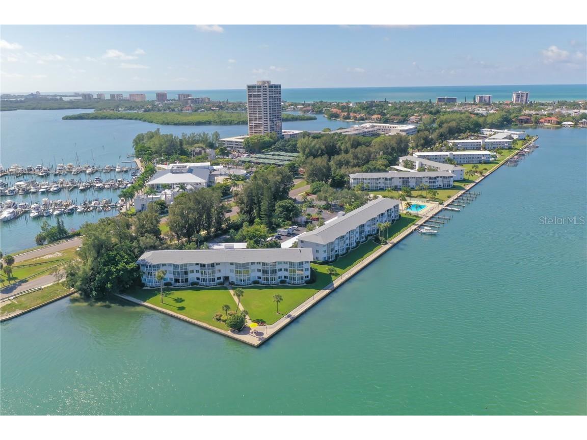 777 John Ringling Boulevard #2 Sarasota FL 34236 - SARASOTA BAY A4635796 image1