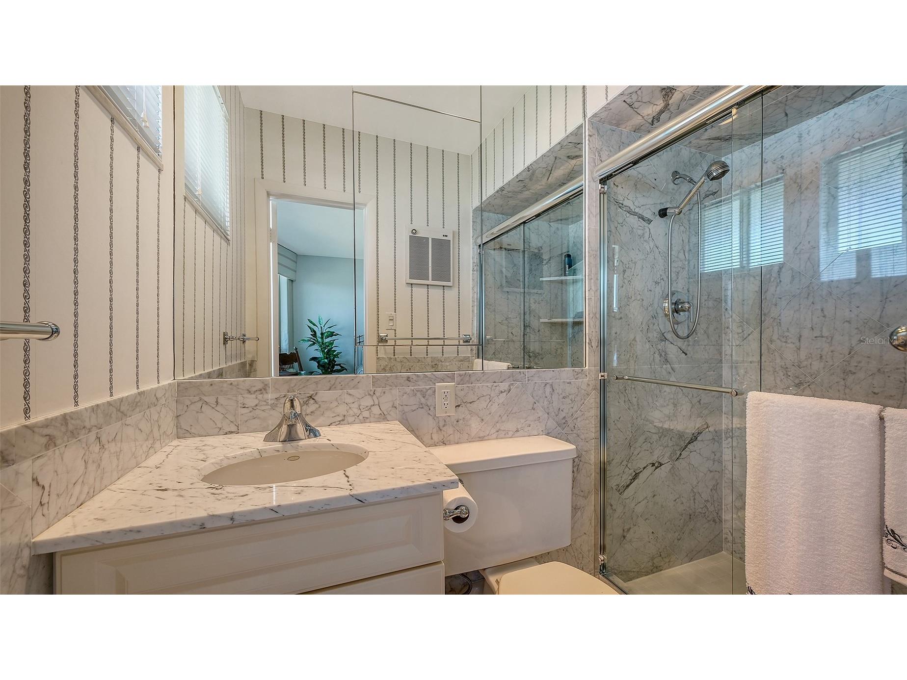 777 John Ringling Boulevard #32 Sarasota FL 34236 A4679487 image27