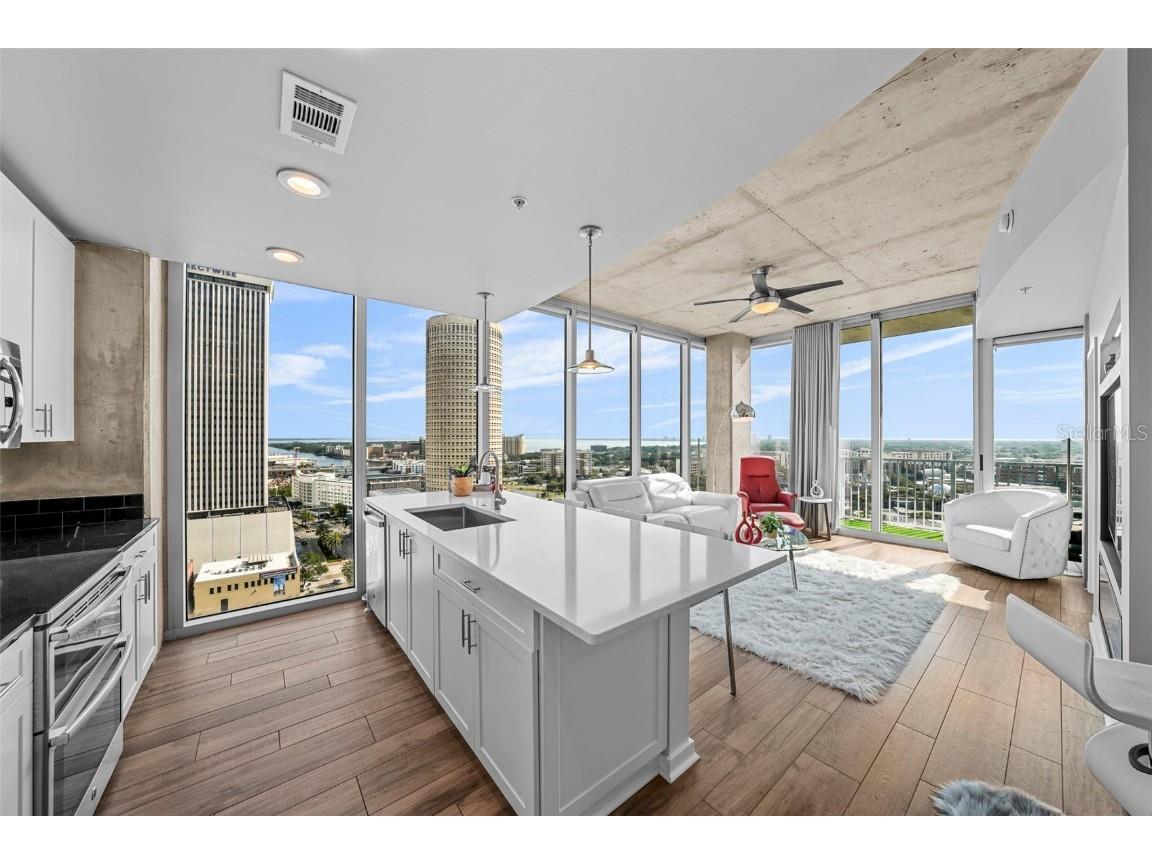 777 N Ashley Drive #1802 Tampa FL 33602 - TAMPA BAY HILLSBOROUGH RIVER T3520406 image1