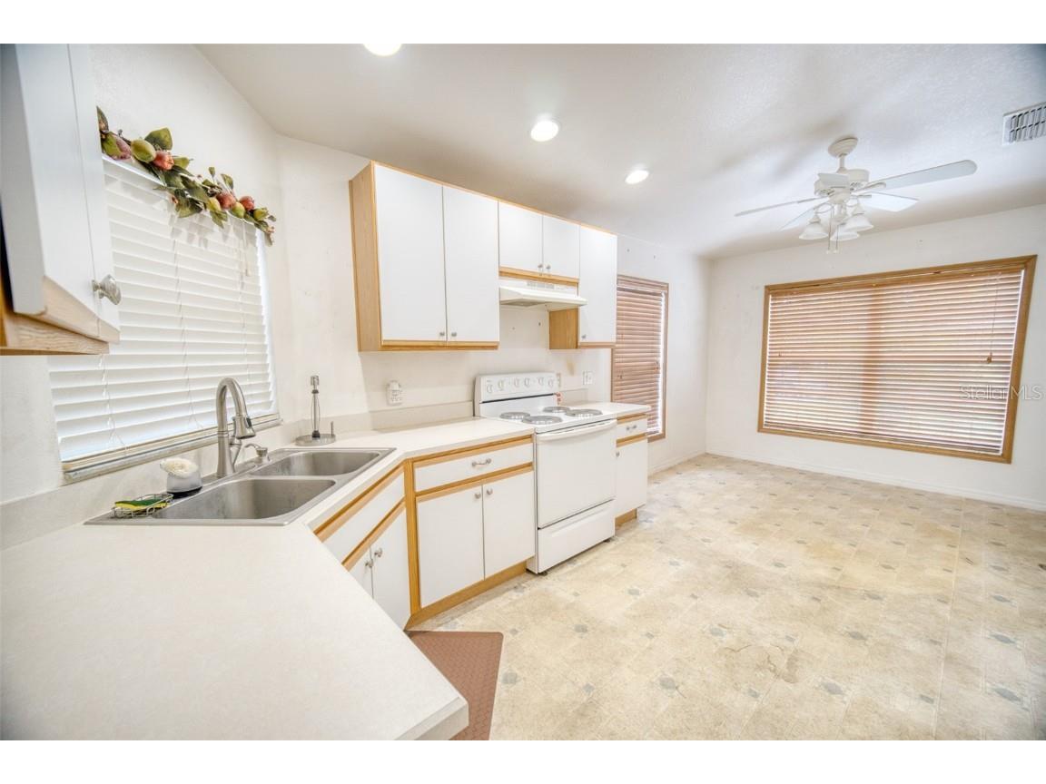 777 Vineyard Way Poinciana FL 34759 L4956640 image14