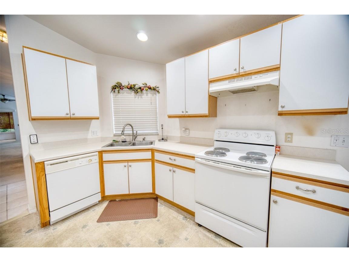 777 Vineyard Way Poinciana FL 34759 L4956640 image17