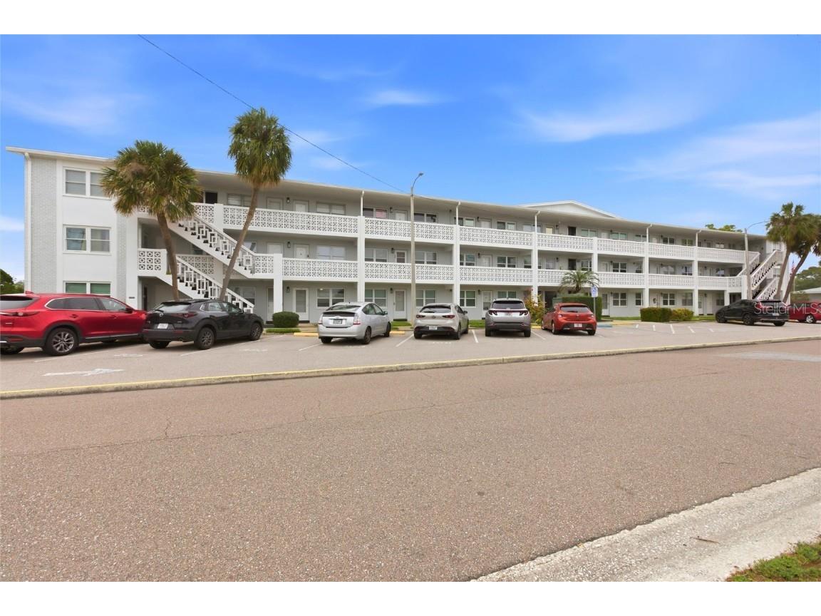 7770 Dr Martin Luther King Jr Street N #201 Saint Petersburg FL 33716 P4937245 image1