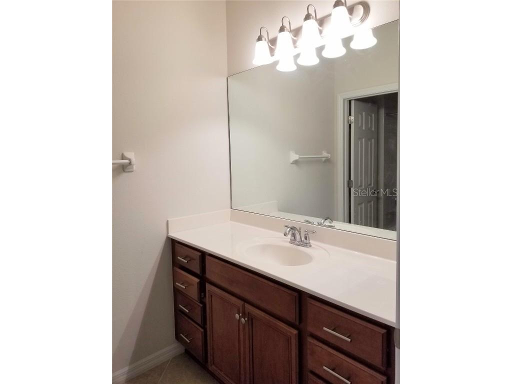 7770 Moonstone Drive #7-104 Sarasota FL 34233 A4662555 image16