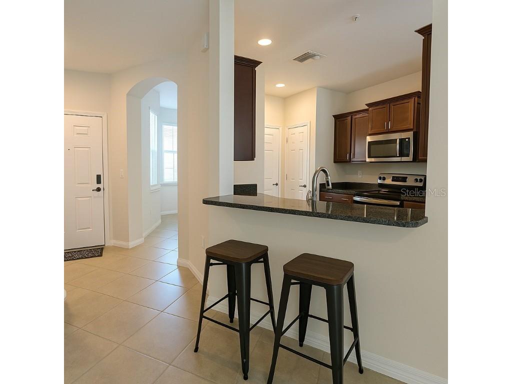 7770 Moonstone Drive #7-104 Sarasota FL 34233 A4662555 image6