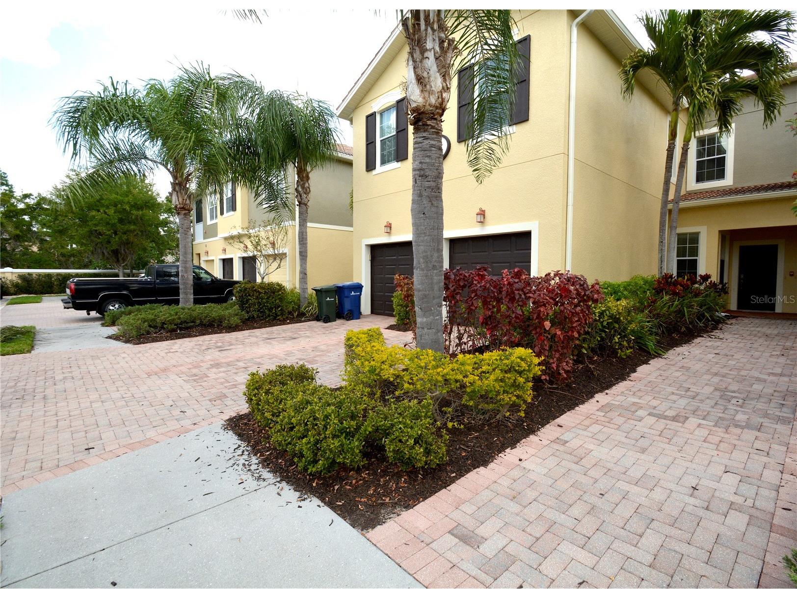 7770 Moonstone Drive #7-104 Sarasota FL 34233 A4688090 image1