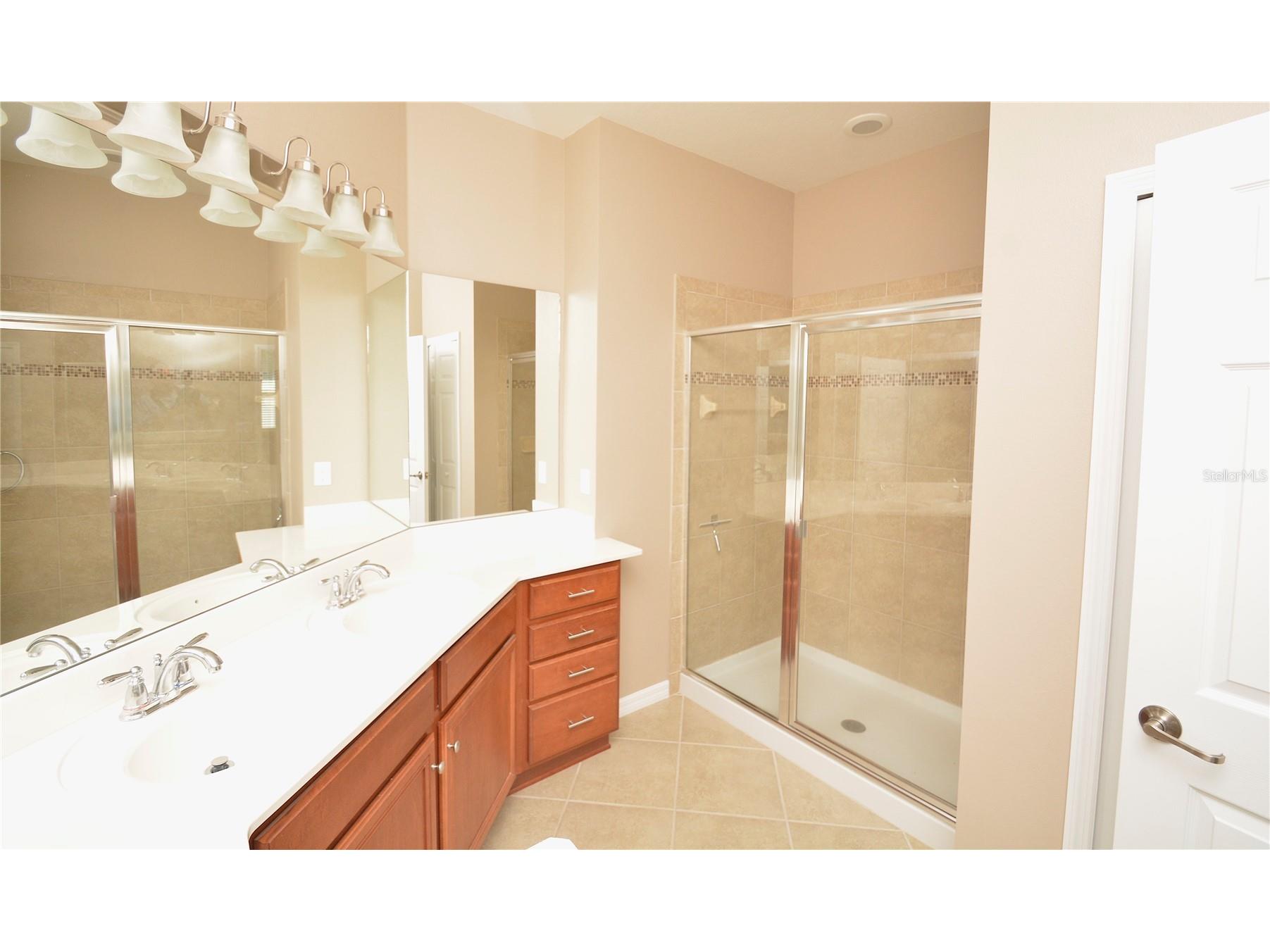 7770 Moonstone Drive #7-104 Sarasota FL 34233 A4688090 image9