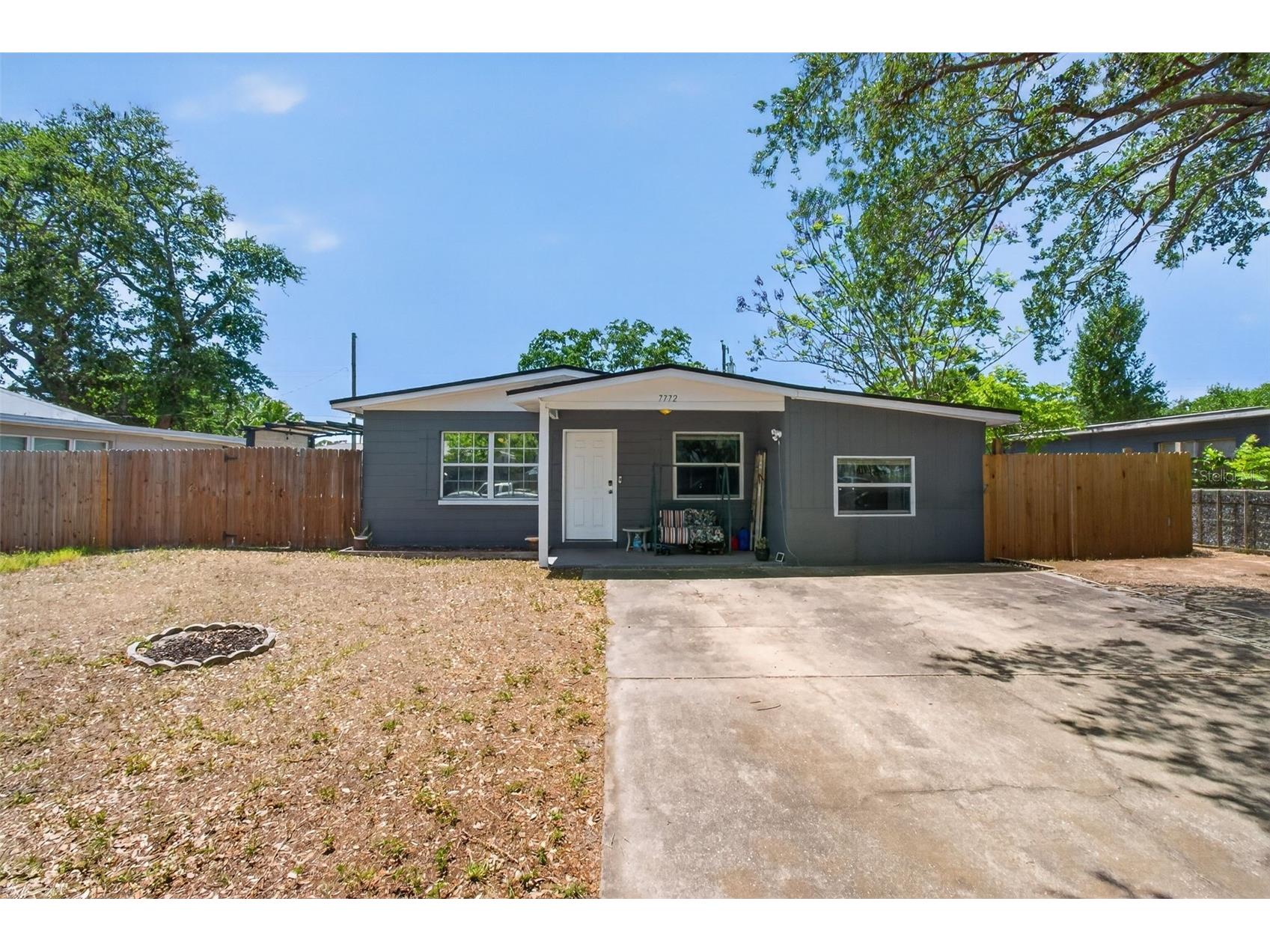 7772 90th Way Seminole FL 33777 TB8502270 image1