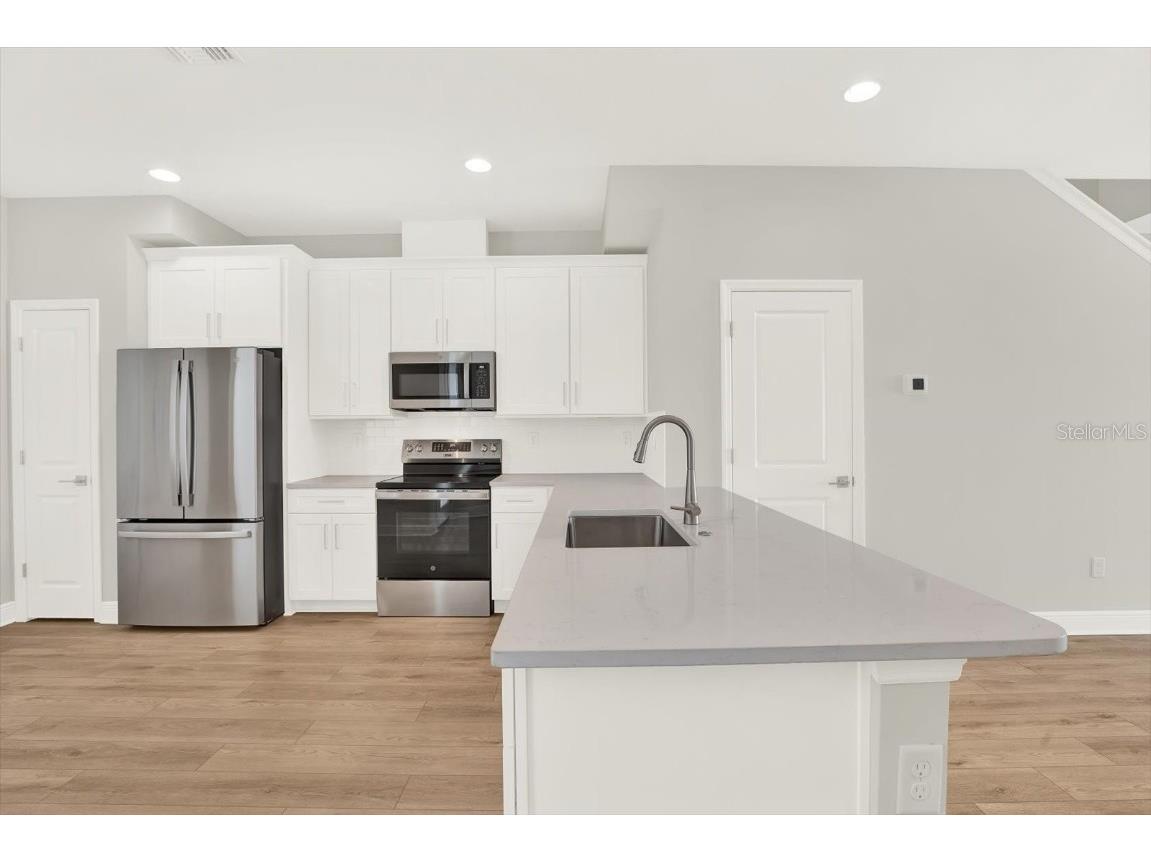 7773 93rd Street N Seminole FL 33777 TB8447681 image6