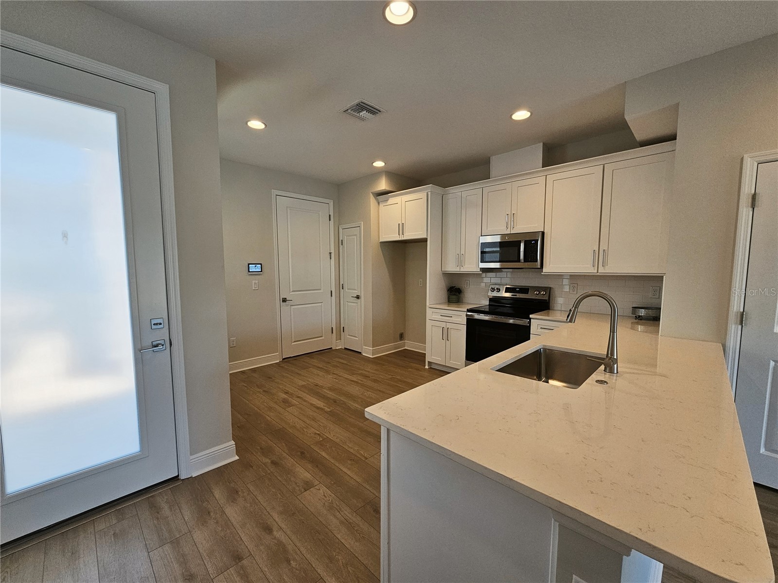 7773 93rd Street N Seminole FL 33777 TB8501933 image2