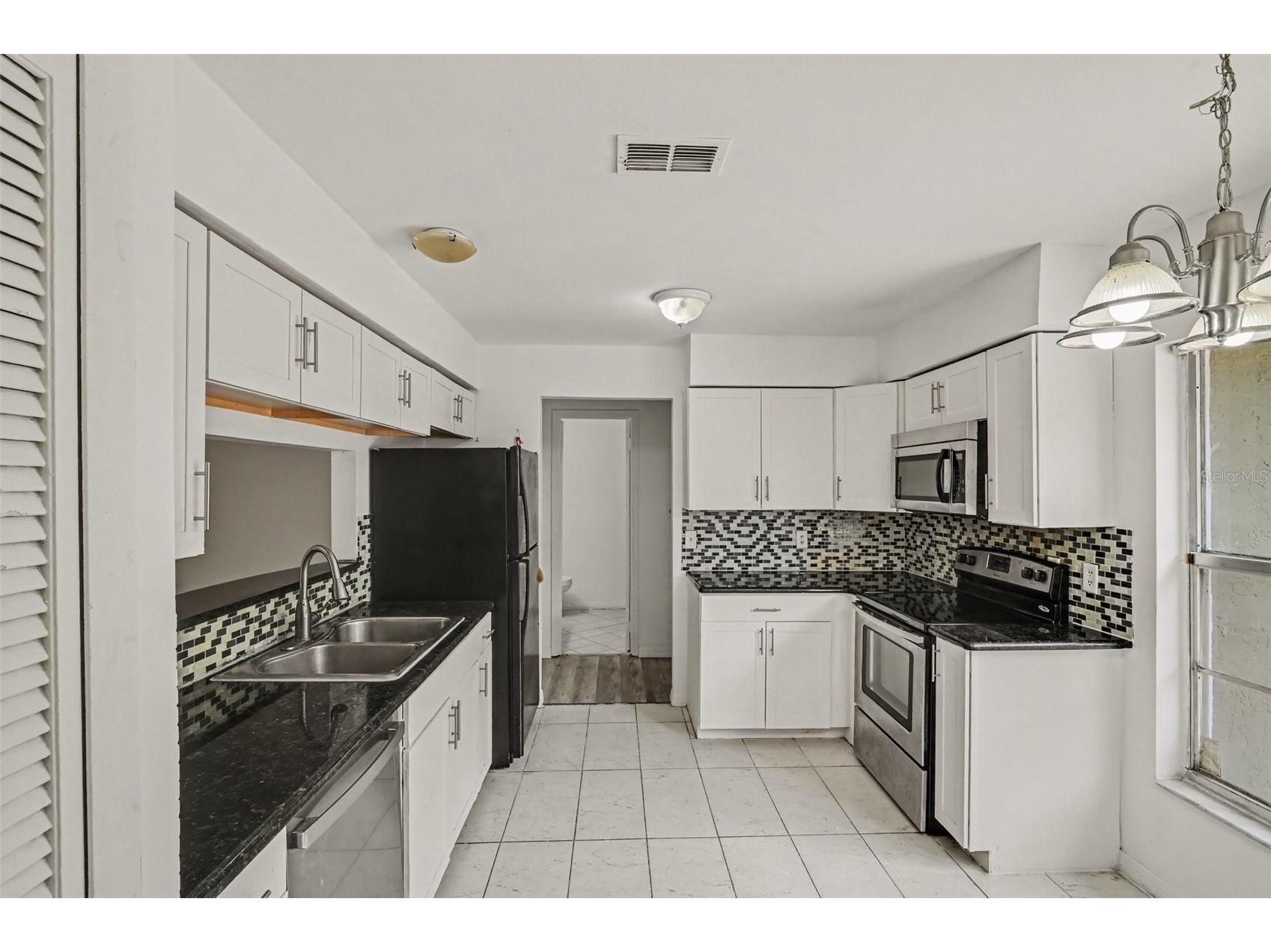 7774 Barberry Drive Orlando FL 32835 TB8528974 image2