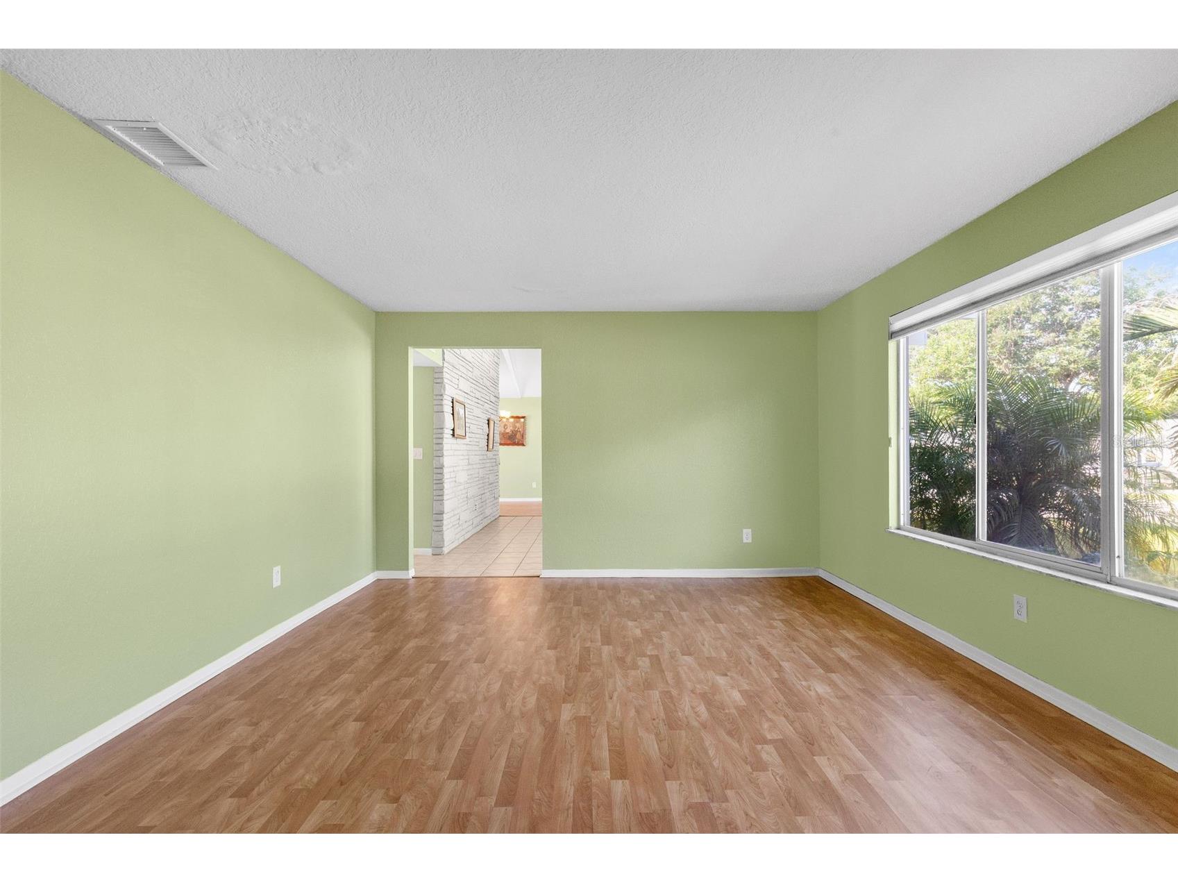 7775 132nd Way Seminole FL 33776 TB8504788 image10