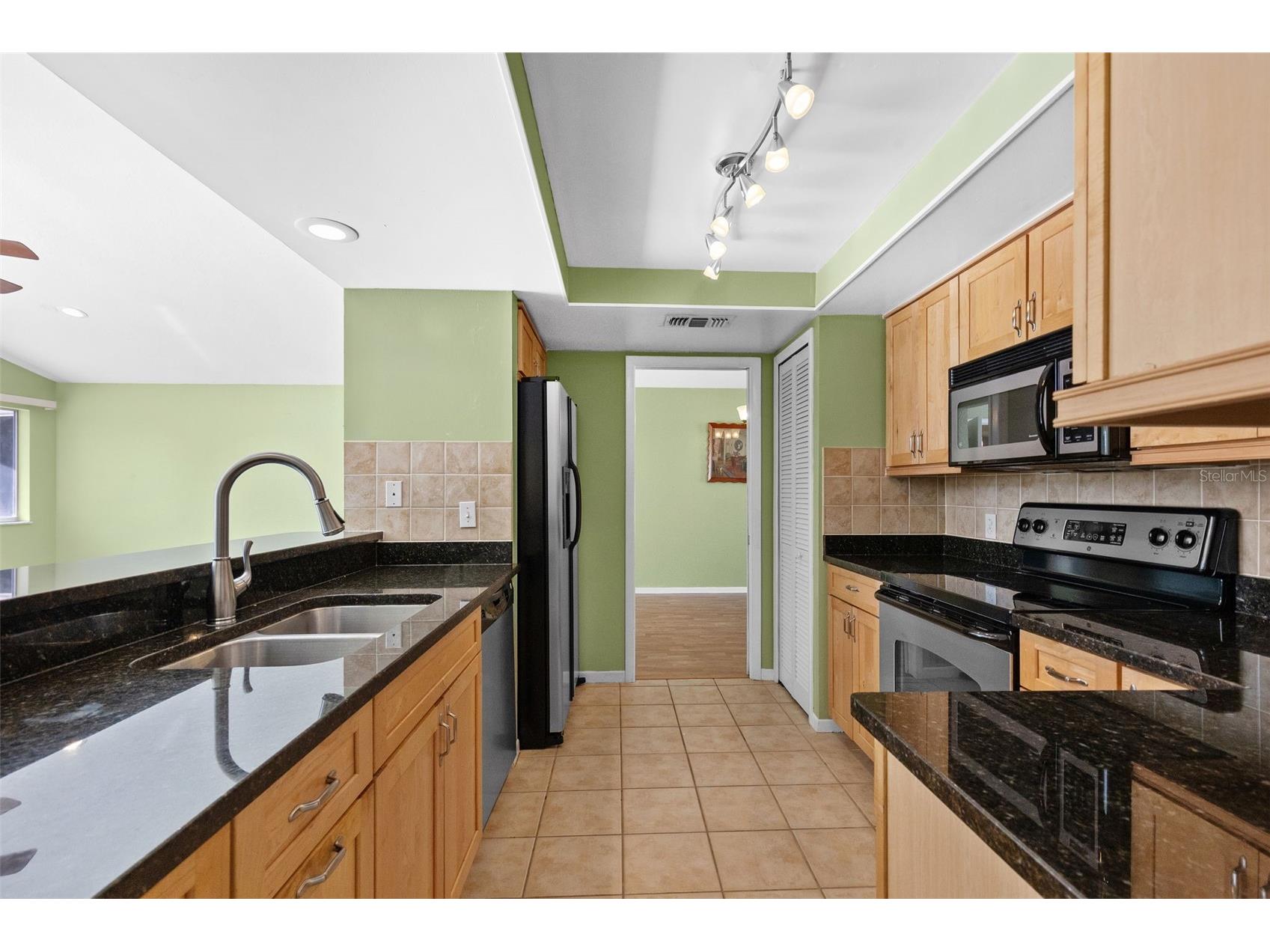 7775 132nd Way Seminole FL 33776 TB8504788 image11