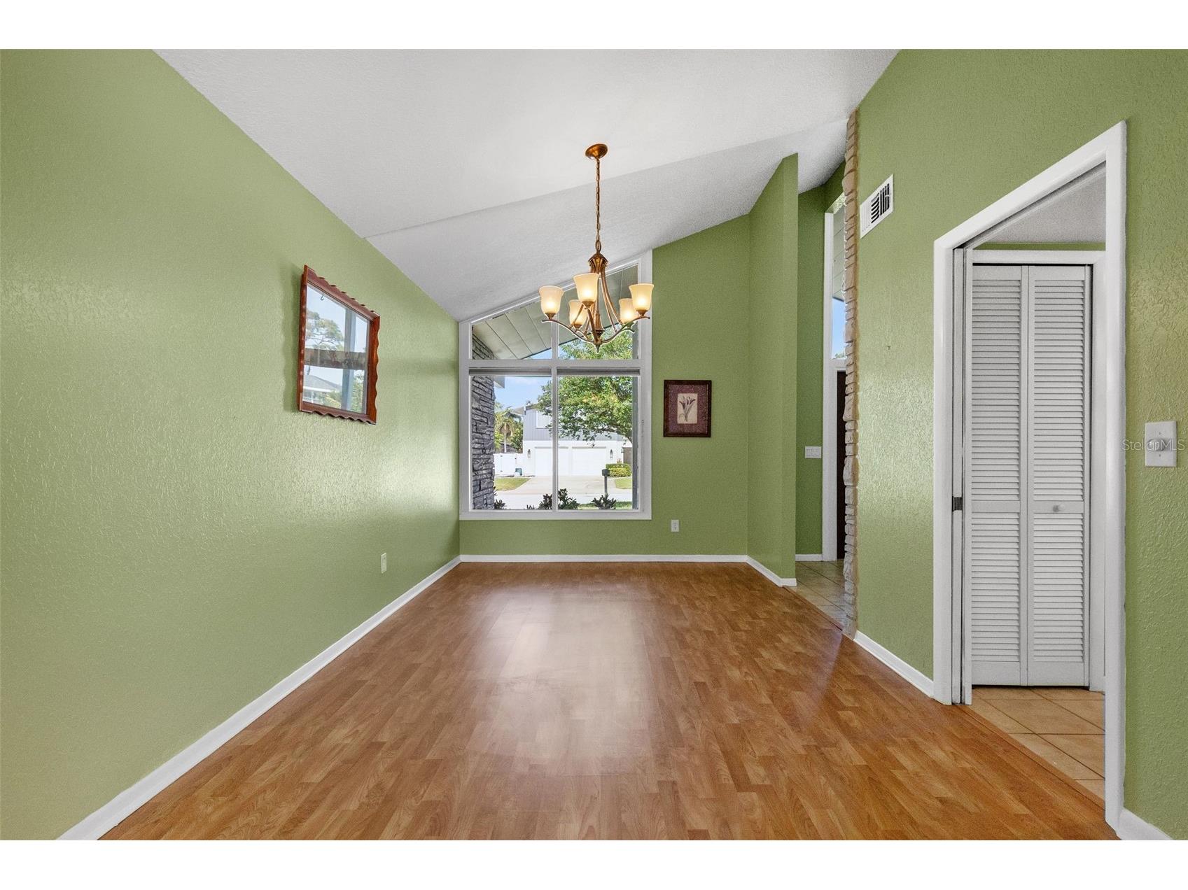7775 132nd Way Seminole FL 33776 TB8504788 image15