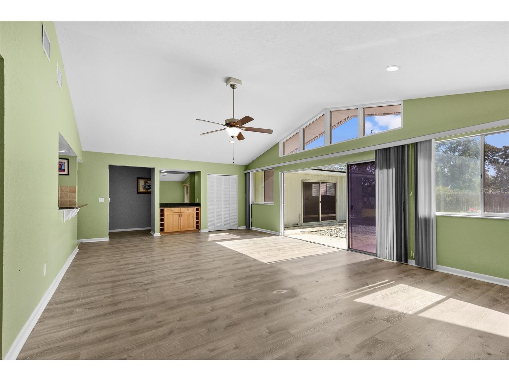 7775 132nd Way Seminole FL 33776 TB8504788 image17