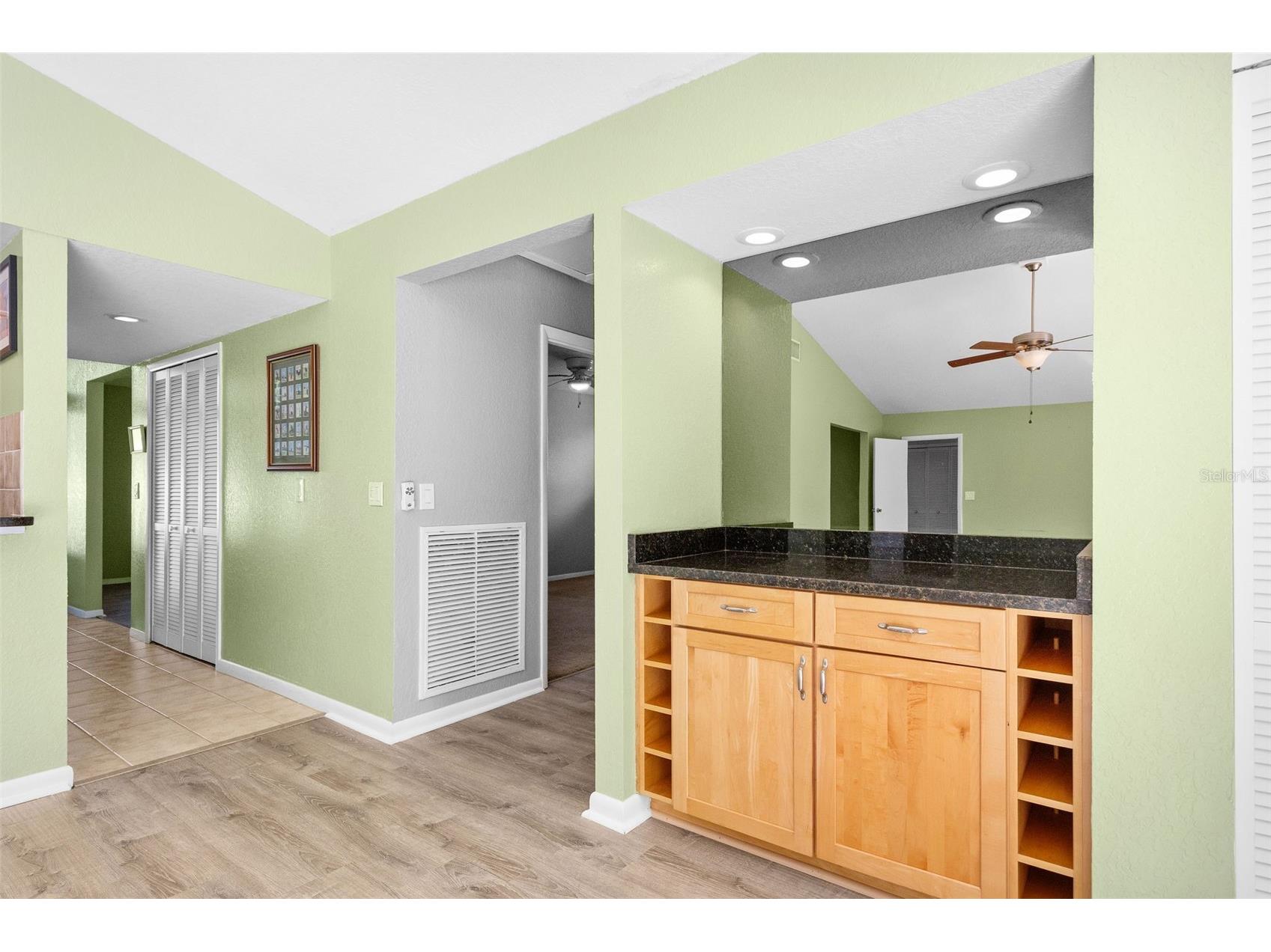 7775 132nd Way Seminole FL 33776 TB8504788 image21