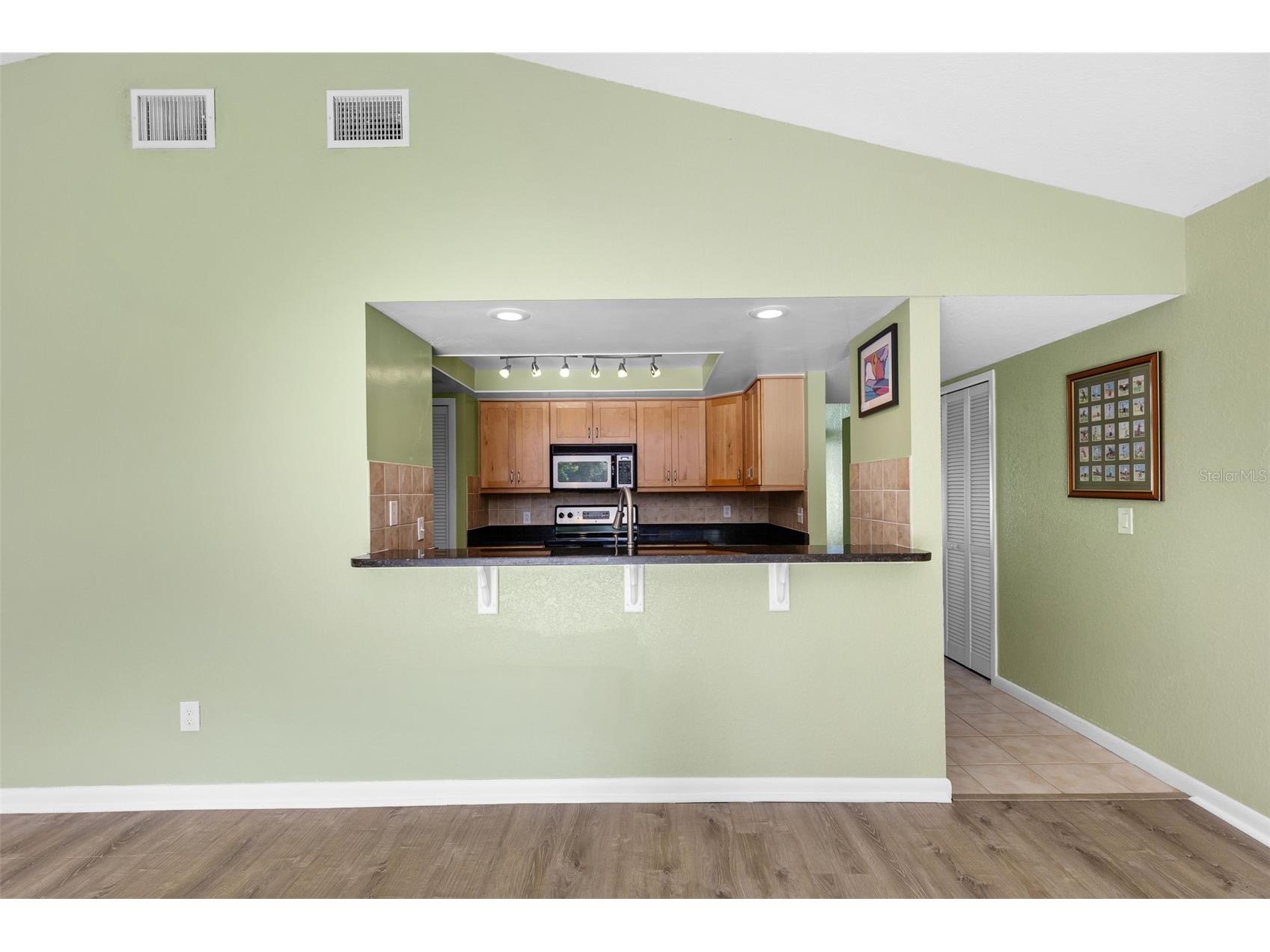 7775 132nd Way Seminole FL 33776 TB8504788 image22