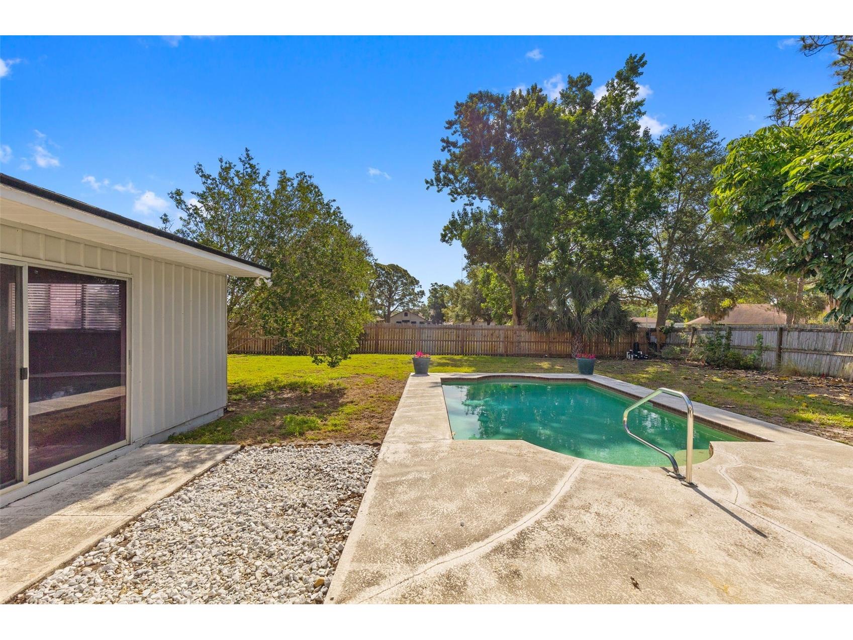7775 132nd Way Seminole FL 33776 TB8504788 image42