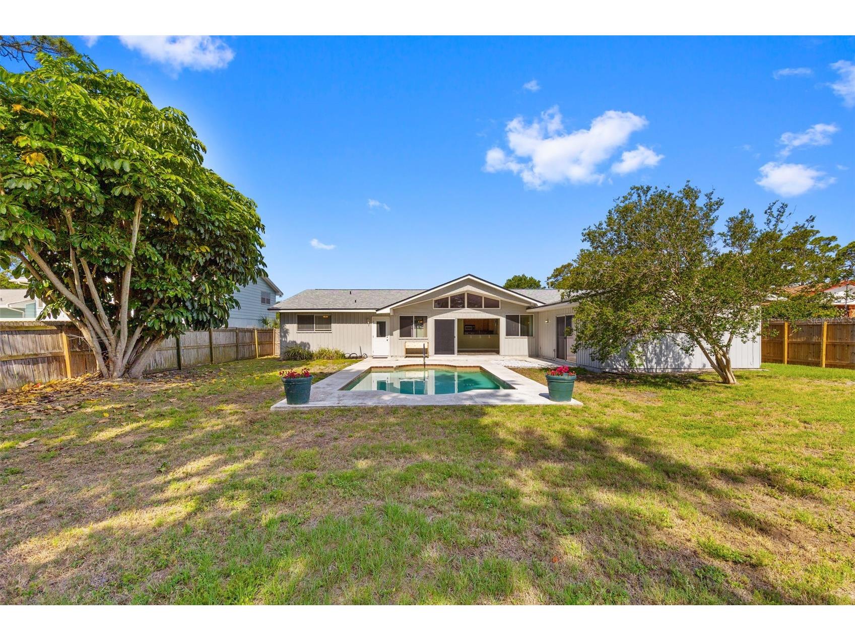 7775 132nd Way Seminole FL 33776 TB8504788 image46