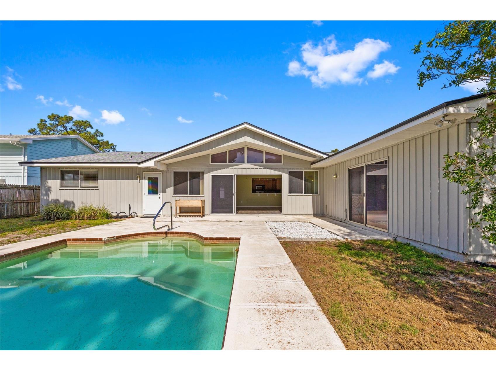 7775 132nd Way Seminole FL 33776 TB8504788 image67